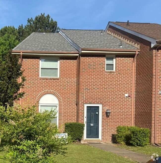Building Photo - 921 Ewell Rd Rental