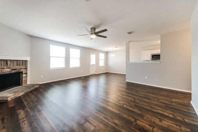 Photo - 1412 Laurel Ln