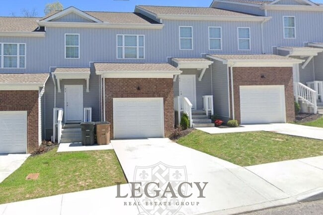 Building Photo - 616 Pippin Dr