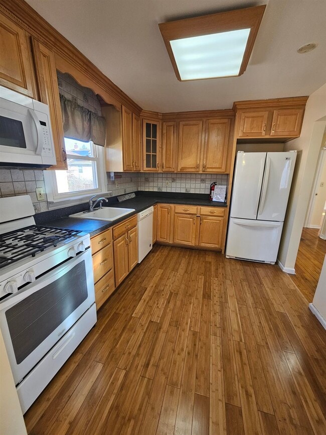 Photo - 122 Eckel Rd