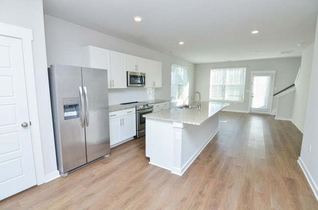 Photo - Beautifully Maintained Townhome in a Prime Location