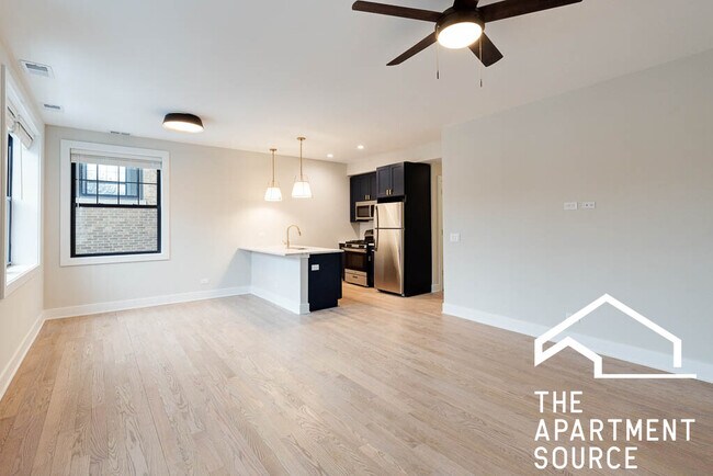 Photo - 4405 N Seeley Ave Unit 2F