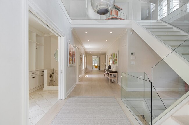 Photo - 59 First Neck Lane