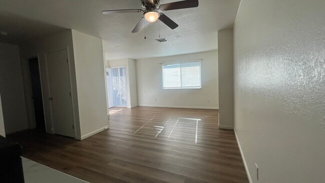 Photo - 3315-3319 S Woodland St Unit 3319