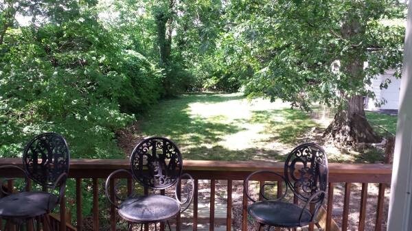 Private Deck Backyard - 3612 Kroger Ave Apartment