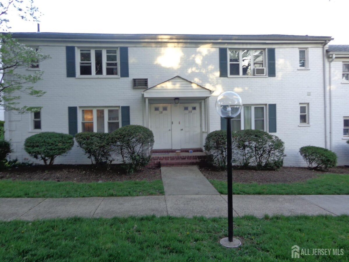 Photo - 29B Garfield Park