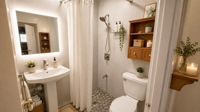 Photo - 13 Harnden Rd Unit 3