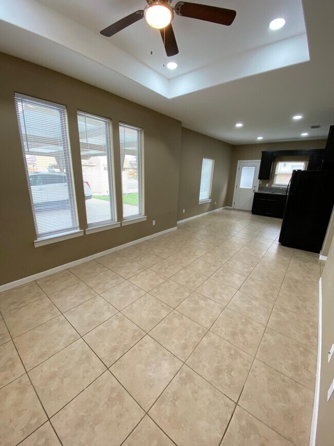 Photo - The Gardens at Russell