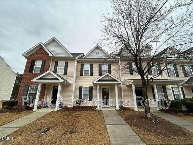 Building Photo - 914 Savin Landing