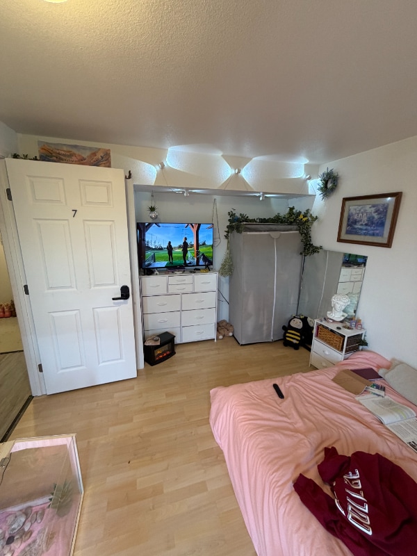 Photo - 2914 Sunset Dr W