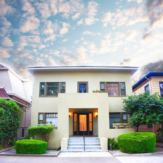 Main Entry - 2815 I St Apartments Unit 3