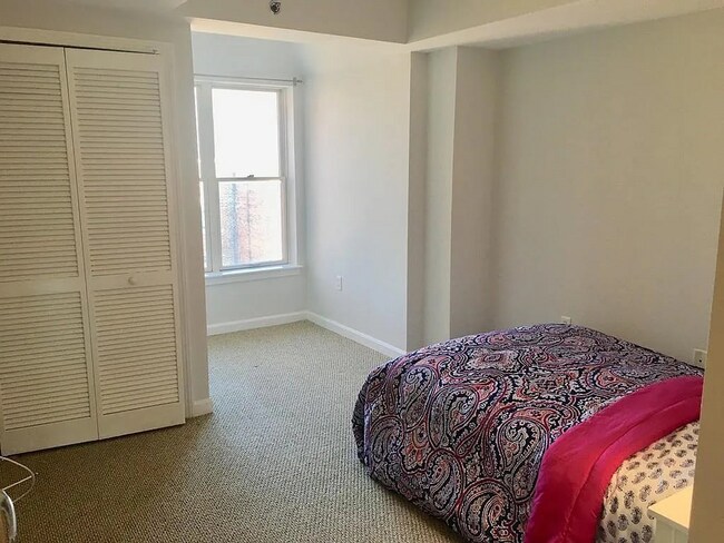 910 Beacon St Unit 2
