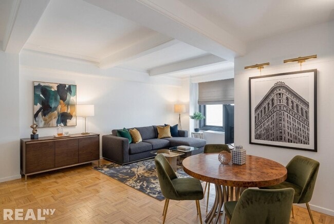 101 W 55th St Unit 13B
