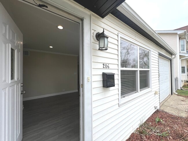 Photo - 206 Raupp Blvd