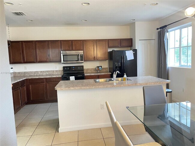 Photo - 27563 SW 139th Pl