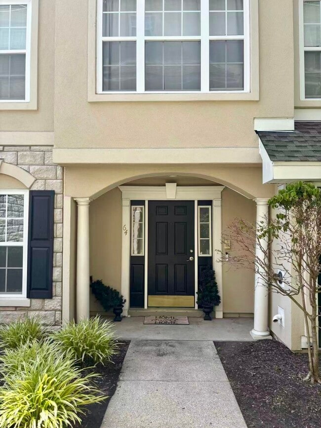 Photo - 64 MALLARD Pl