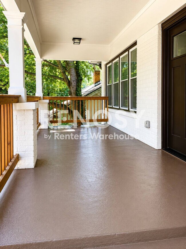 Photo - 1577 Olympian Cir SW