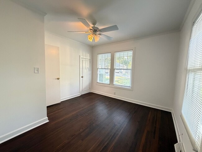 Photo - Wilmore Bungalow For Rent
