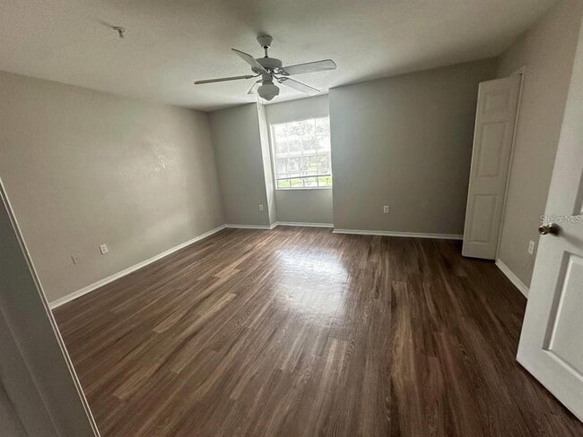 Photo - 13929 Fairway Island Dr Unit 821