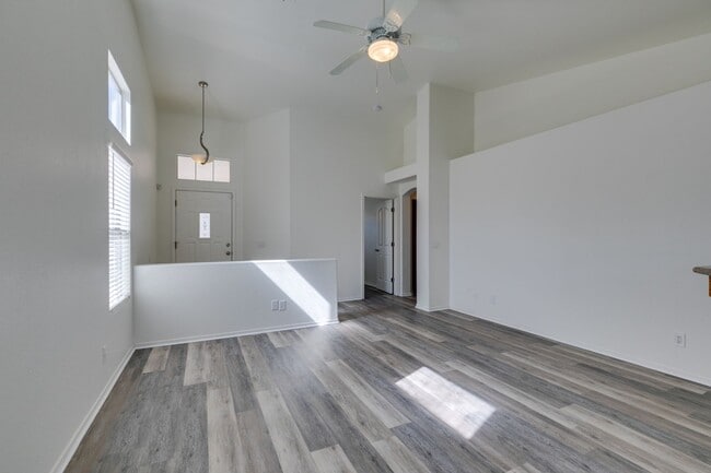 Photo - SUMMERLIN BEAUTY*3 LARGE BEDROOMS*UPGRADED*