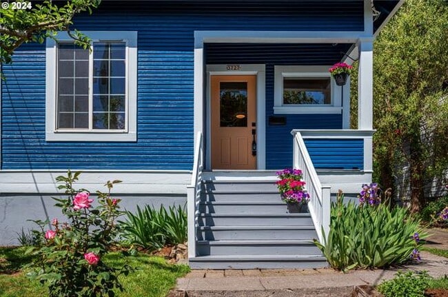 Photo - 3727 NE 10th Ave