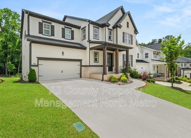 Photo - 382 Tillman Pass