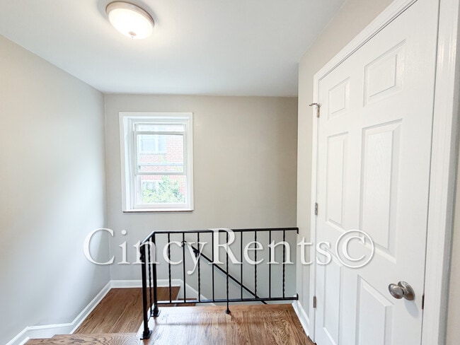 4105 Paxton Woods Dr