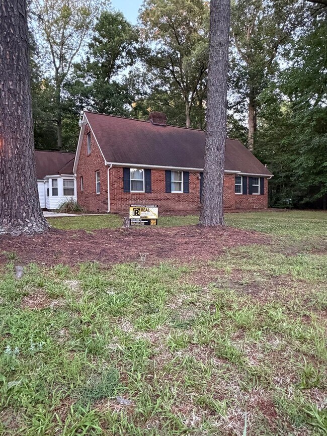 86 Venable Dr