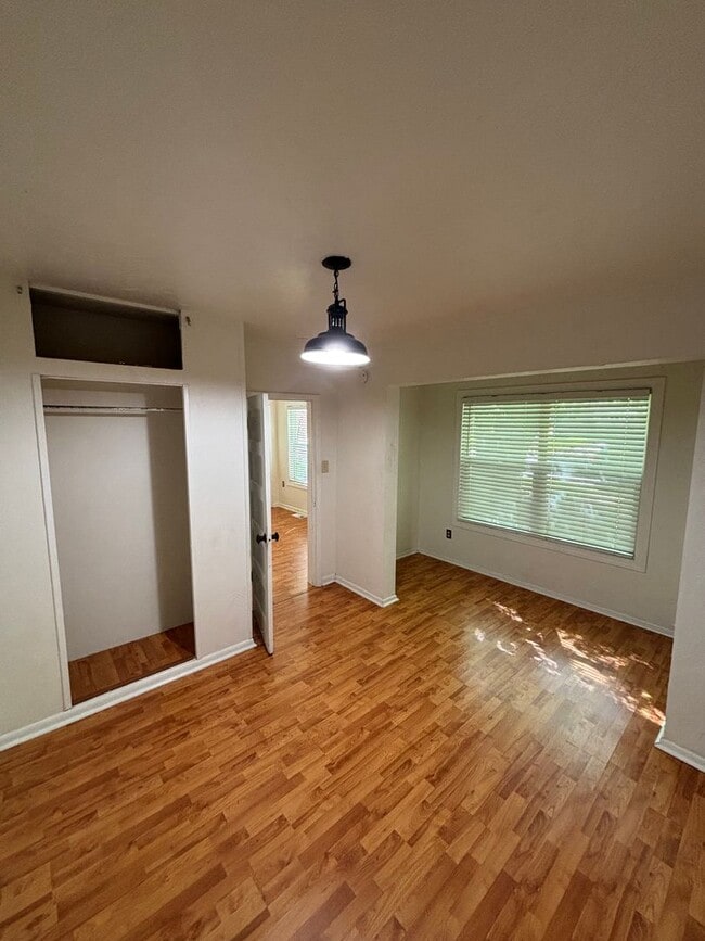 Photo - HOUSE ON 16TH STREET (P#136)