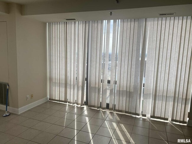 Photo - 125 SW Jefferson Ave