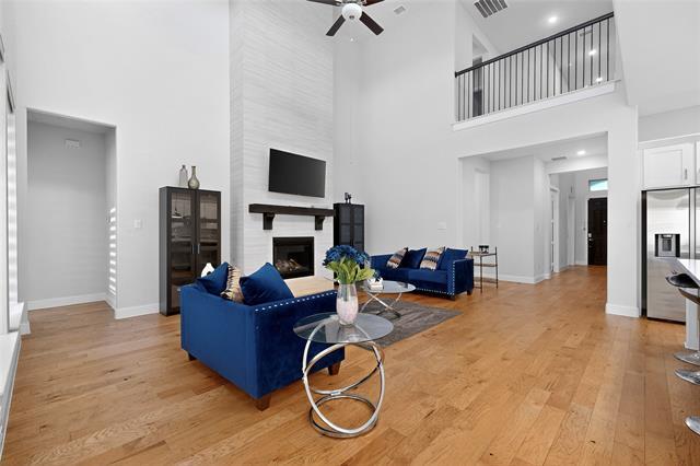 Photo - 1524 Kurelek Dr