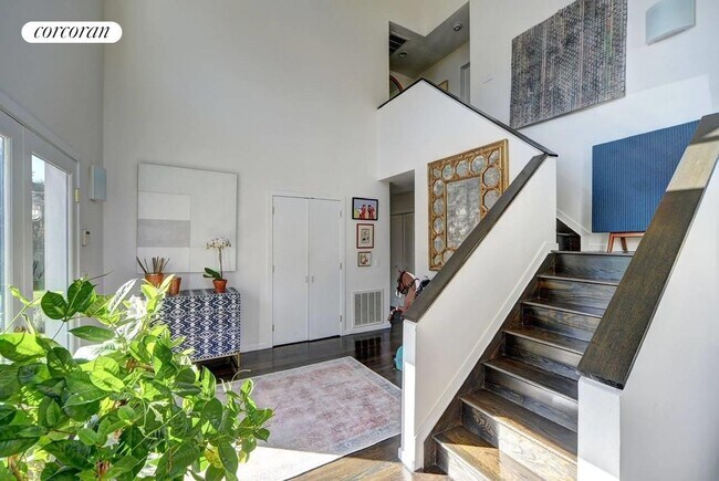 Photo - 492 Lumber Ln