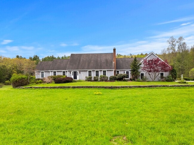 Photo - 295 Wadleigh Falls Rd