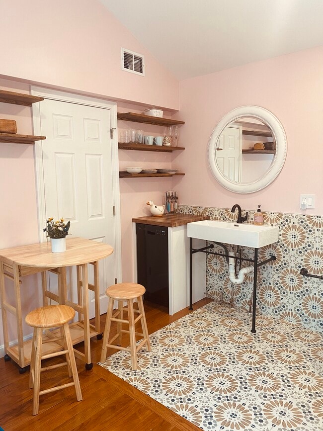 Photo - 7 Cushing Dr Unidad Seaside Studio