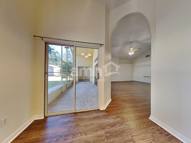 Photo - 1028 Chelsea Parc Dr