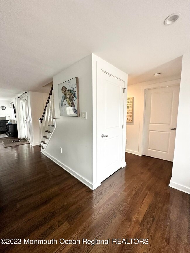 406 Amber St Rental For Rent in Beach Haven, NJ