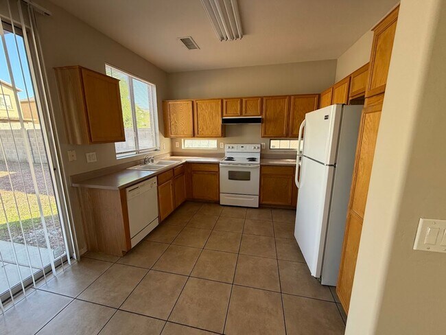 Photo - Beautiful Home for Rent in Avondale!