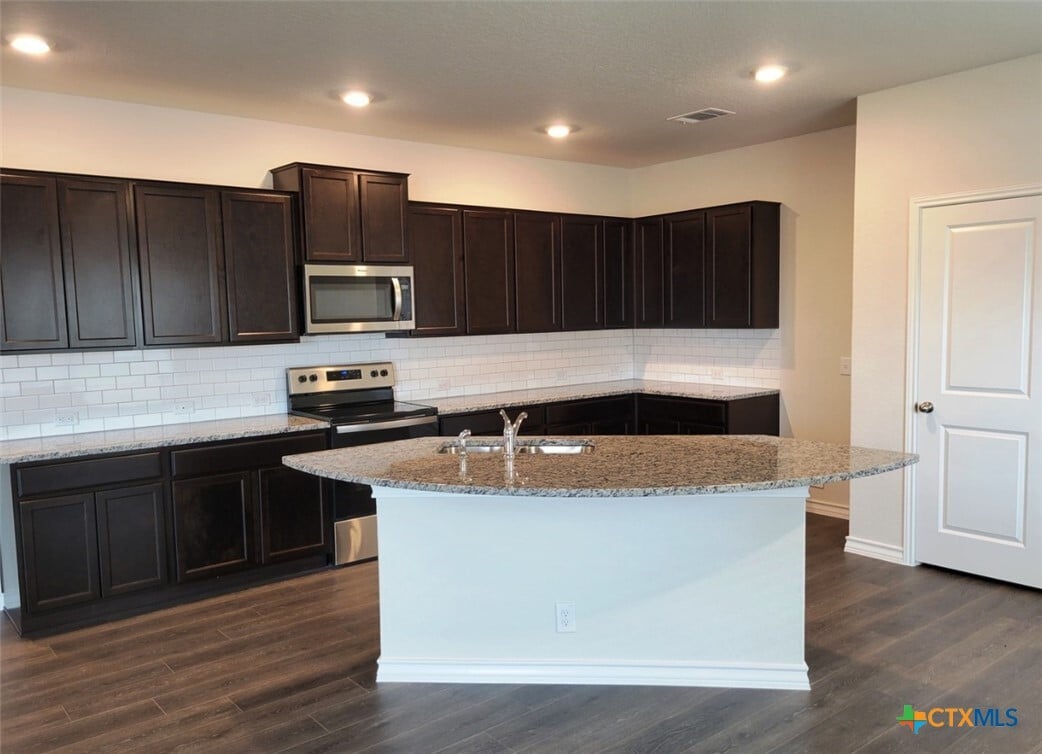 Photo - 618 Cypress Ct