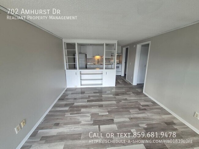 Photo - 702 Amhurst Dr