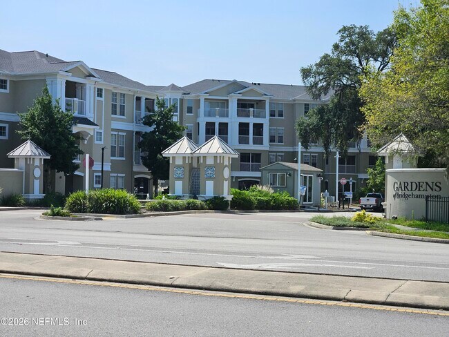 8290 Gate Pkwy W Unit 135