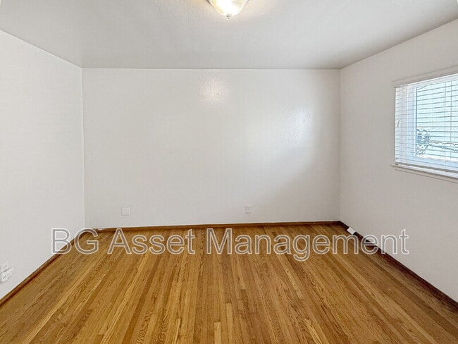 Photo - 121 Eddy St