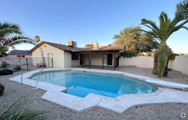 Building Photo - 5226 W Harmont Dr Rental