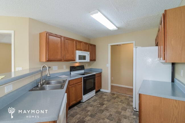 Photo - 352 Cotton Lakes Boulevard