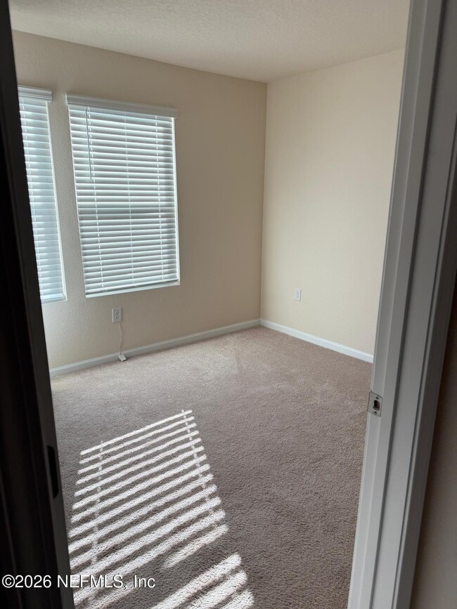 Photo - 855 Centennial St