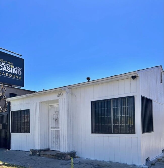 Photo - 6551 S Vermont Ave Unidad 6551 Vermont Ave