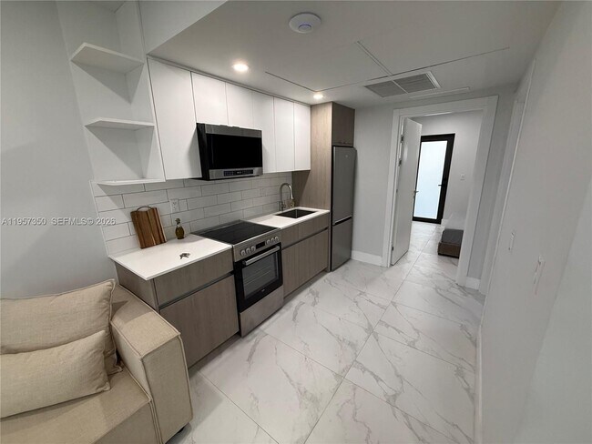 Photo - 944 Jefferson Ave Unidad 7