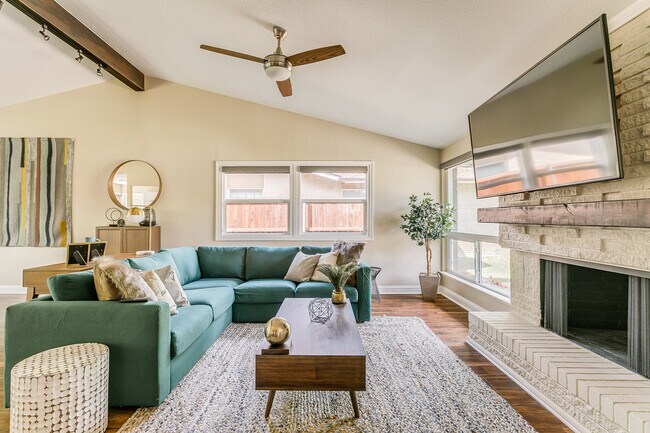 Photo - 12005 Cromwell Dr