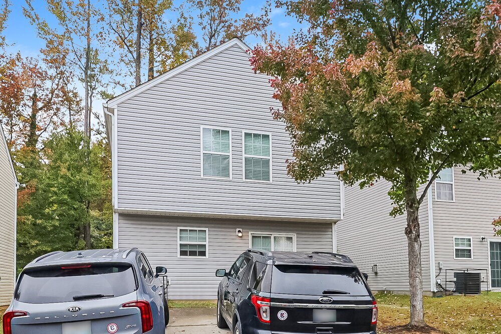 Photo - 3836 Glory St