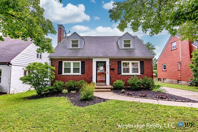 Photo - Beautiful 3BD 2.5 Bath w/ Finished Basement in White Oak/Monfort Heights