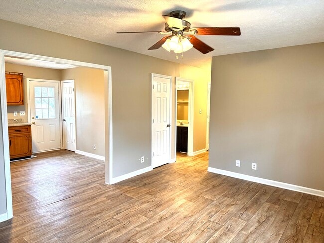 Photo - MOVE IN READY!